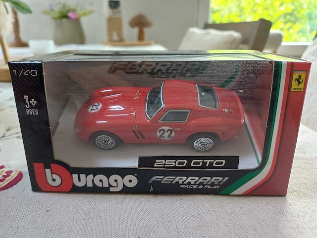 Ferrari - lot n 4 miniatuurauto 1/13 - overige verzamelobjecten - afbeelding 10 van  11
