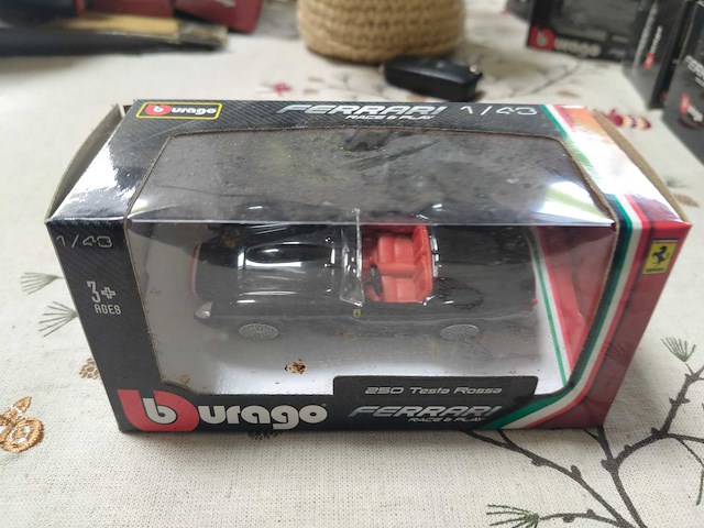 Ferrari - set van 15 burago 1/13 modelauto's - nieuwe verzamelobjecten - afbeelding 4 van  16