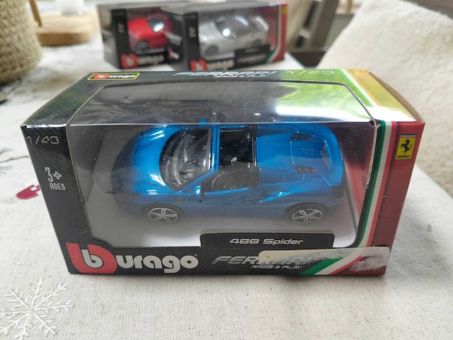 Ferrari - set van 15 burago 1/13 modelauto's - nieuwe verzamelobjecten - afbeelding 11 van  16