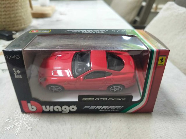 Ferrari - set van 15 burago 1/13 modelauto's - nieuwe verzamelobjecten - afbeelding 9 van  16