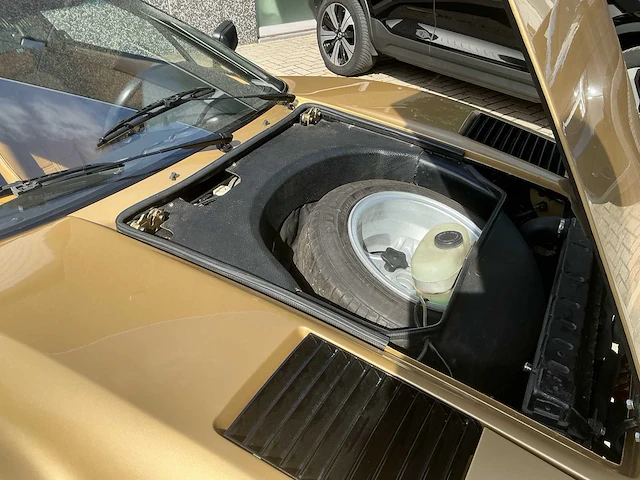 Ferrari 308 gts oldtimer - afbeelding 15 van  43
