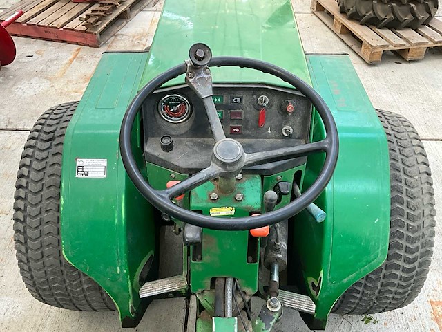 Ferrari 95/33 knicktractor + extra set banden - afbeelding 7 van  32
