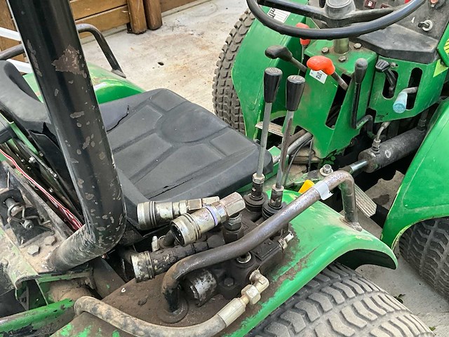 Ferrari 95/33 knicktractor + extra set banden - afbeelding 11 van  32