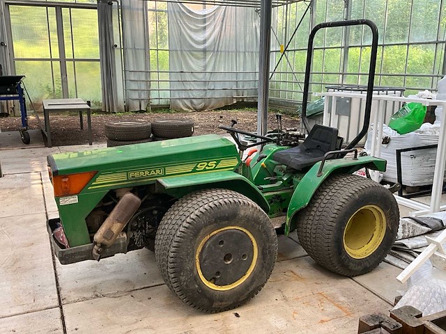 Ferrari 95/33 knicktractor + extra set banden - afbeelding 29 van  32