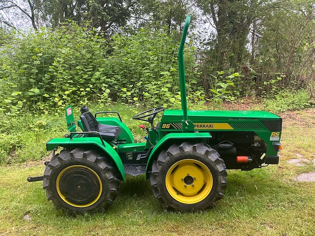 Ferrari 96rs smalspoor- en compacttractor - afbeelding 28 van  30