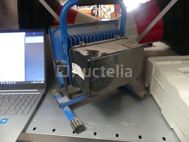 Festool rts400eq plus draagbare schuurmachine - afbeelding 3 van  10