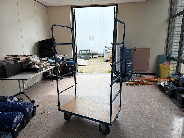 Fetra (overtoom) magazijnkar - afbeelding 1 van  4