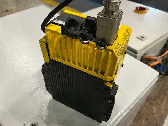 Feyence sz-v32n veiligheid laserscanner - afbeelding 3 van  3