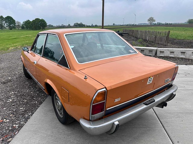 Fiat - 124 sport coupé - oldtimer - afbeelding 26 van  27