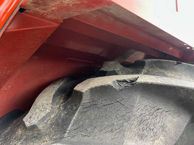 Fiat - 1992 - 80-90dt - vierwielaangedreven landbouwtractor - afbeelding 6 van  9