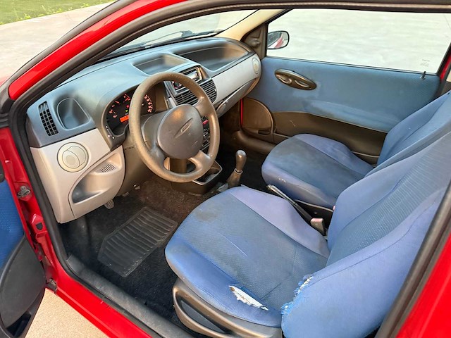 Fiat - 2003 - punto - personenauto - afbeelding 10 van  14