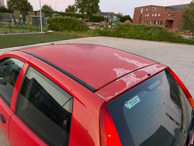 Fiat - 2003 - punto - personenauto - afbeelding 9 van  14