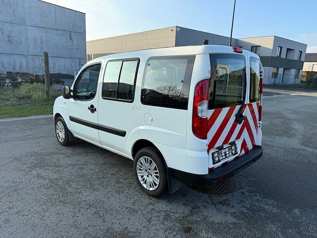 Fiat - 2010 - doblo - personenauto - afbeelding 5 van  28