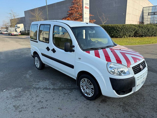 Fiat - 2010 - doblo - personenauto - afbeelding 28 van  28