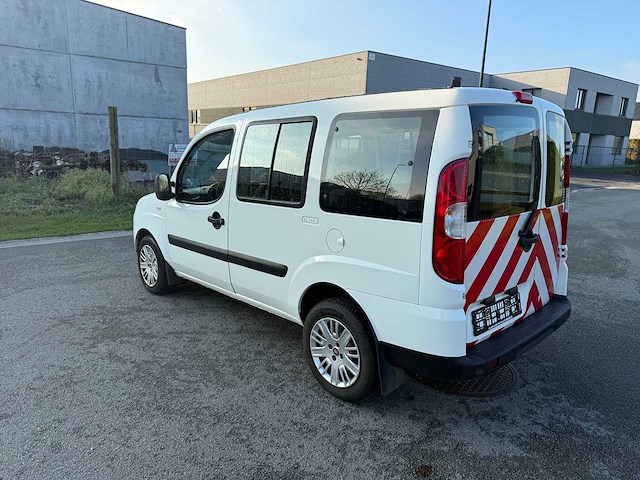Fiat - 2010 - doblo - personenauto - afbeelding 6 van  28