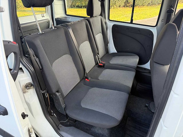 Fiat - 2010 - doblo - personenauto - afbeelding 14 van  28
