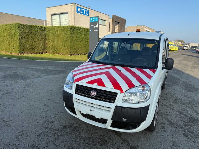 Fiat - 2010 - doblo - personenauto - afbeelding 24 van  28