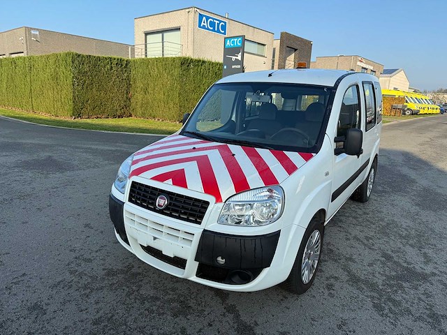 Fiat - 2010 - doblo - personenauto - afbeelding 25 van  28