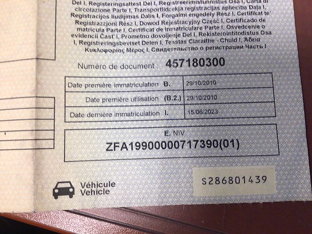 Fiat - 2010 - punto - auto - afbeelding 2 van  7
