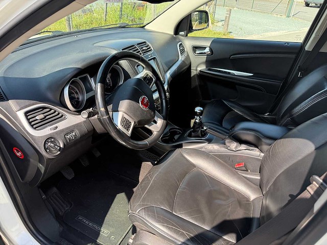 Fiat - 2014 - freemont - jeep - personenauto - afbeelding 9 van  26