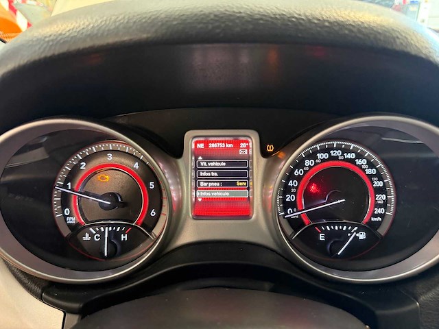 Fiat - 2014 - freemont - jeep - personenauto - afbeelding 19 van  26