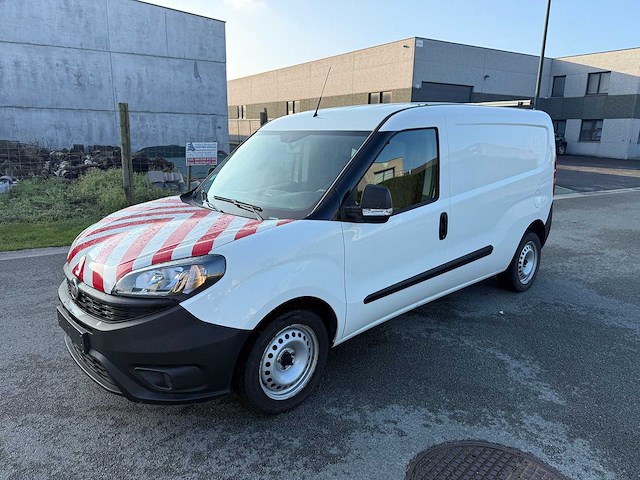 Fiat - 2018 - doblo - cng - personenauto - afbeelding 1 van  32