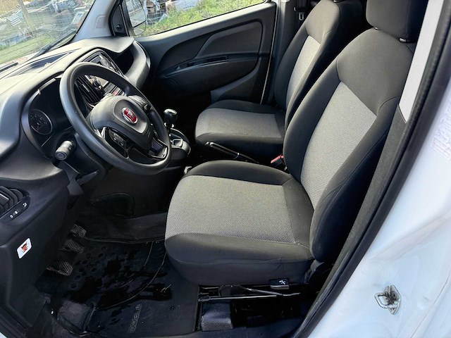 Fiat - 2018 - doblo - cng - personenauto - afbeelding 14 van  32