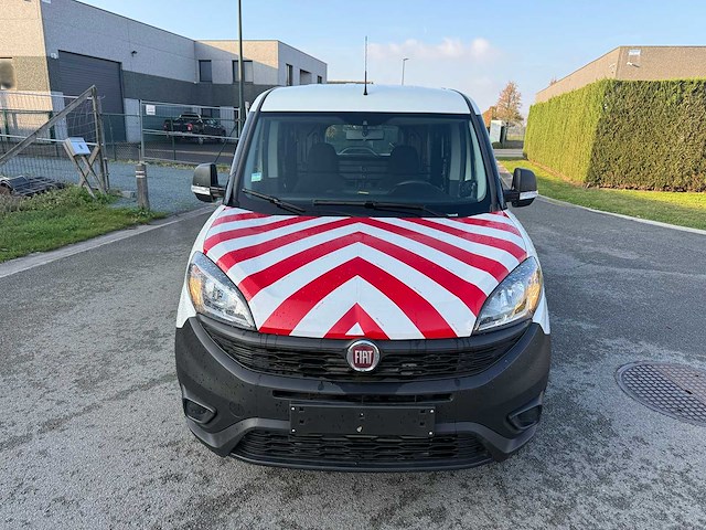 Fiat - 2018 - doblo - cng - personenauto - afbeelding 30 van  32