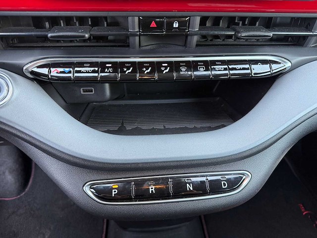 Fiat - 2022 - 500 e - red - personenauto - afbeelding 4 van  17