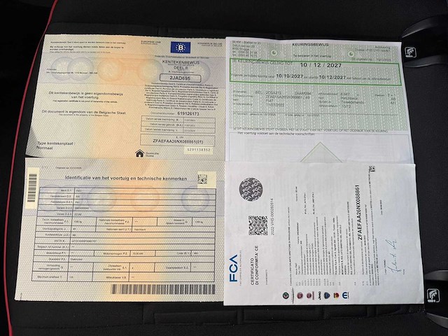 Fiat - 2022 - 500 e - red - personenauto - afbeelding 7 van  17