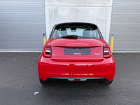 Fiat - 2022 - 500 e - red - personenauto - afbeelding 12 van  17