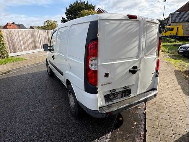 Fiat - doblò - 1.3 mj sx - car - 2009 - afbeelding 12 van  13