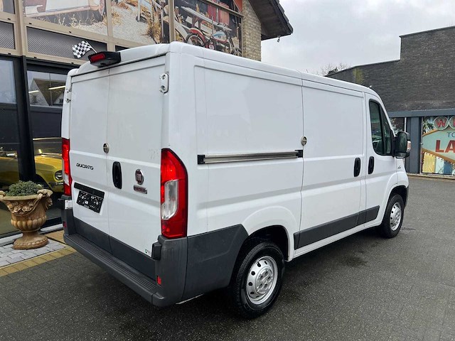 Fiat - ducato - 250 - van - afbeelding 11 van  16