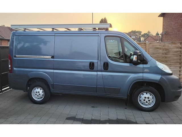 Fiat - ducato - l2h2 - bestelwagen - afbeelding 4 van  8
