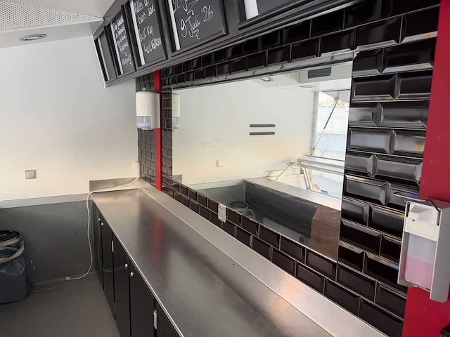 Fiat - ducato - marktkraam - foodtruck - afbeelding 25 van  66