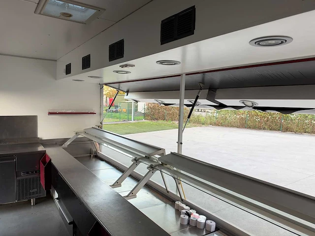 Fiat - ducato - marktkraam - foodtruck - afbeelding 27 van  66