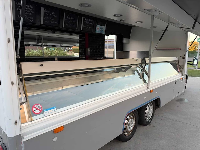Fiat - ducato - marktkraam - foodtruck - afbeelding 35 van  66