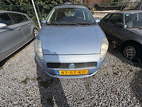 Fiat - grande punto - 1.4-16v dynamic - car - 2006 - afbeelding 6 van  13