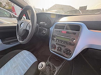 Fiat - grande punto - 1.4-16v dynamic - car - 2006 - afbeelding 9 van  13