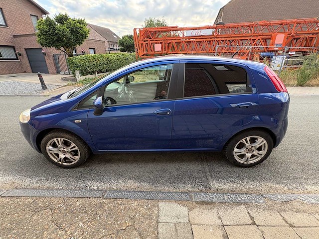 Fiat - grande punto - 1.4 active - car - 2007 - afbeelding 11 van  18