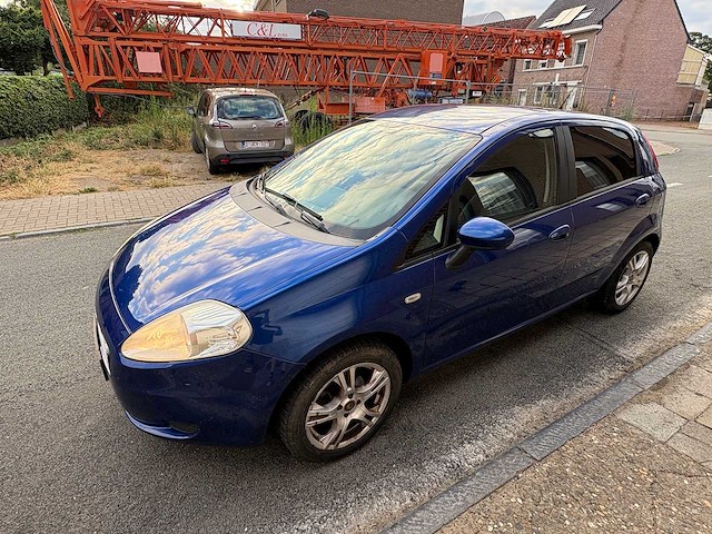 Fiat - grande punto - 1.4 active - car - 2007 - afbeelding 14 van  18