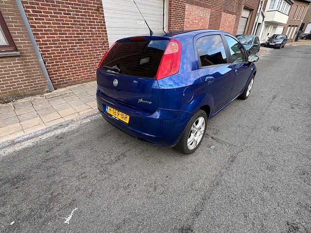 Fiat - grande punto - 1.4 active - car - 2007 - afbeelding 18 van  18