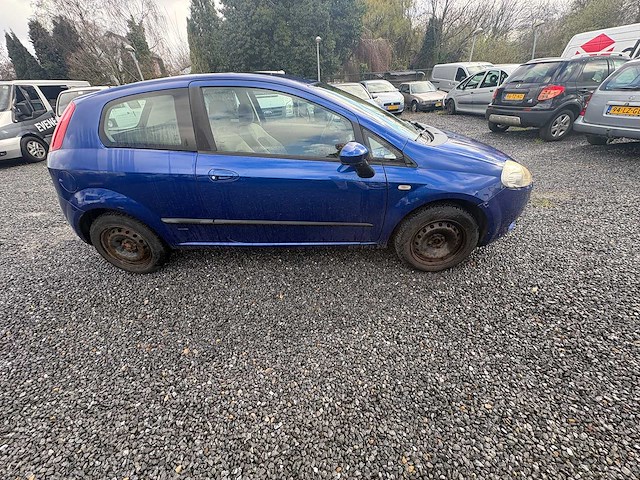 Fiat - grande punto - 1.4 sportsound - car - 2006 - afbeelding 12 van  16