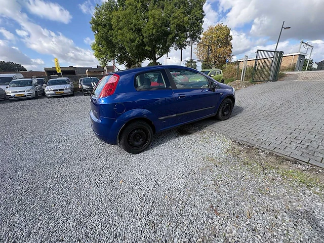 Fiat - grande punto - 1.4 sportsound - car - 2006 - afbeelding 10 van  19