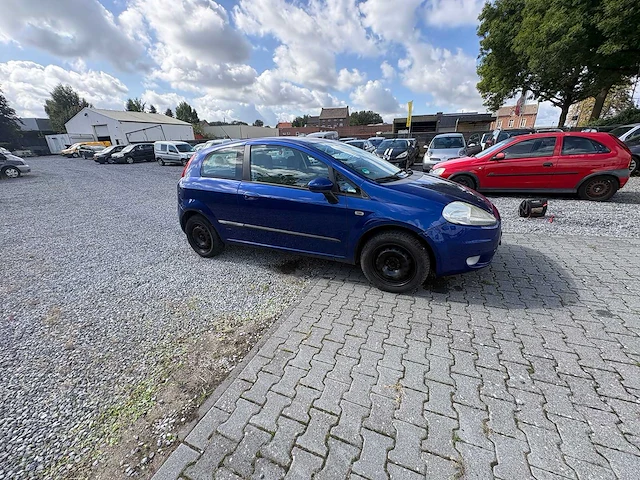 Fiat - grande punto - 1.4 sportsound - car - 2006 - afbeelding 8 van  19