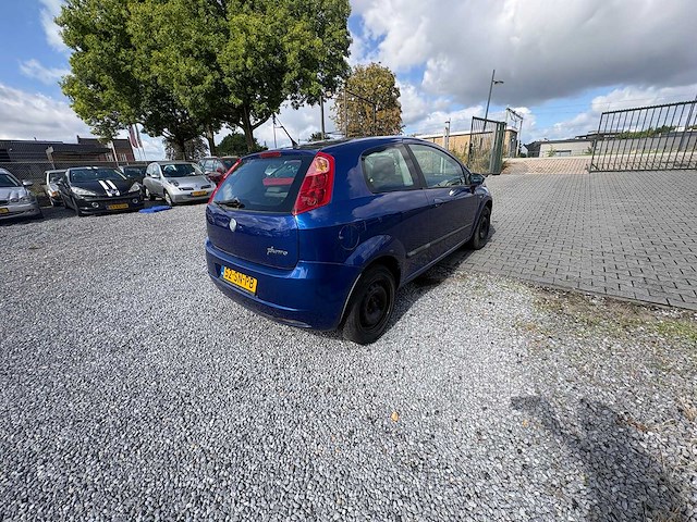 Fiat - grande punto - 1.4 sportsound - car - 2006 - afbeelding 3 van  19