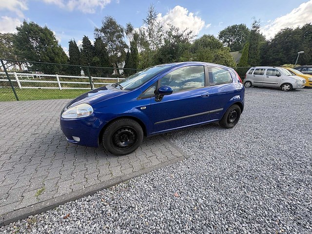 Fiat - grande punto - 1.4 sportsound - car - 2006 - afbeelding 12 van  19