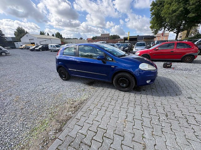 Fiat - grande punto - 1.4 sportsound - car - 2006 - afbeelding 18 van  19