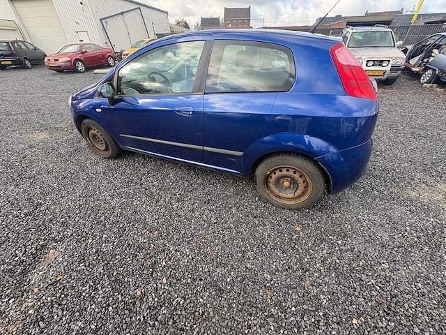 Fiat - grande punto - 1.4 sportsound - car - 2006 - afbeelding 3 van  16