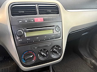 Fiat - grande punto - 1.4 sportsound - car - 2006 - afbeelding 7 van  16
